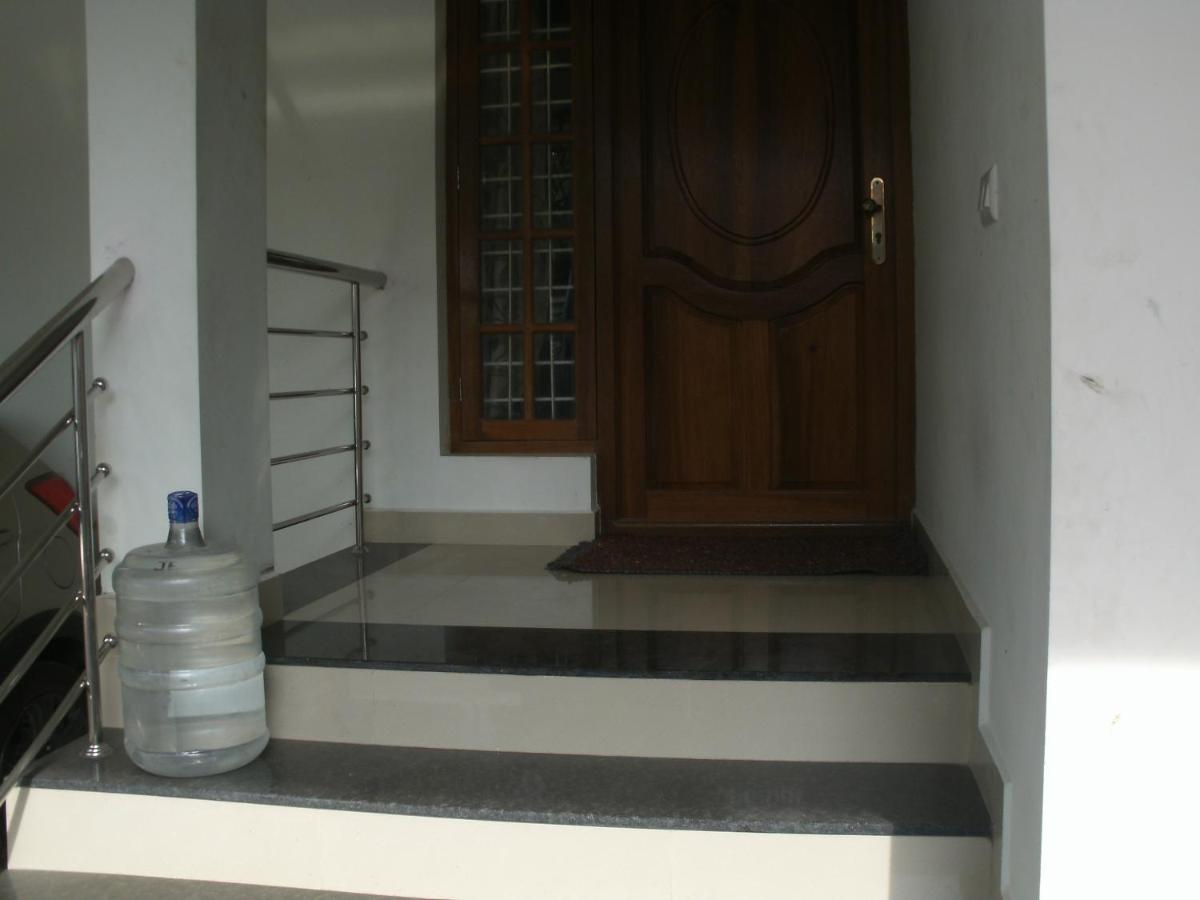 Jacaranda Holiday Home Kochi 外观 照片
