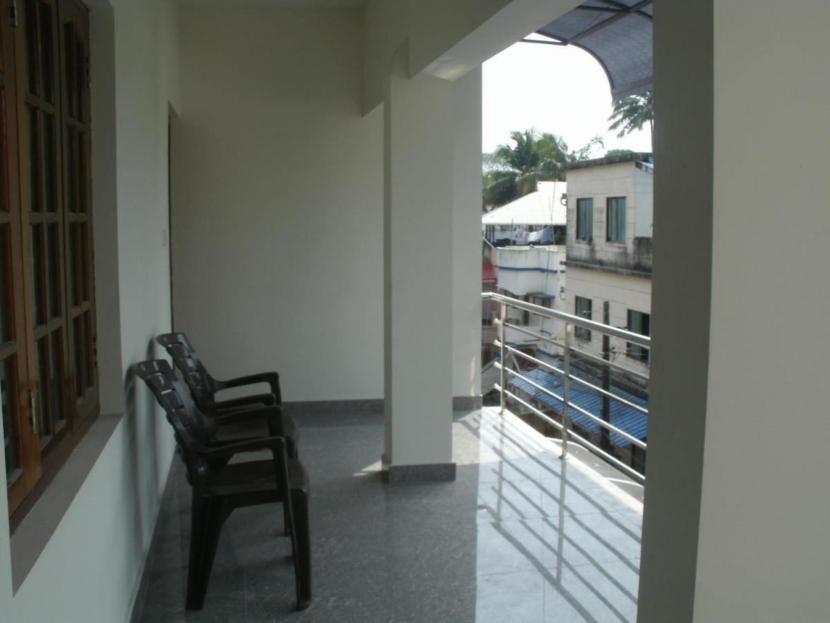 Jacaranda Holiday Home Kochi 外观 照片